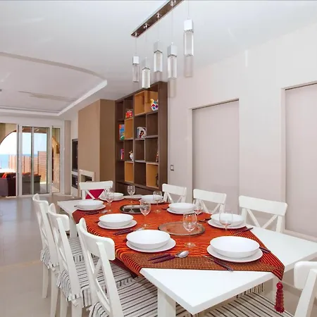 Villa Villas - Luxury Retreat